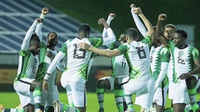 أوسيمين يتصدر قائمة نيجيريا لأمم إفريقيا وعودة موسى تُضيء