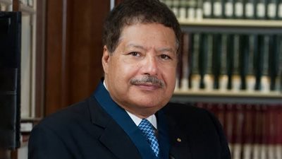 مُخترع الفيمتو وجائزة نوبل.. محطات في حياة العالم أحمد زويل