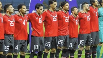 هل ينضم لاعبو الأهلي لمعسكر المنتخب؟ تفاصيل خطة تجهيز الفراعنة لمواجهة غينيا