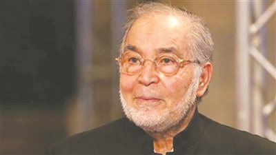 حسن يوسف.. مسيرة فنية حافلة بين التمثيل والإخراج 