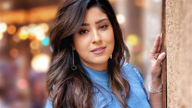 522||271556-ايتن-عامر-تغنى-خلال-حفلها-الاول||476697-ايتن-عا