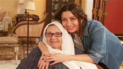 الموت يفجع الفنانة التونسية لطيفة