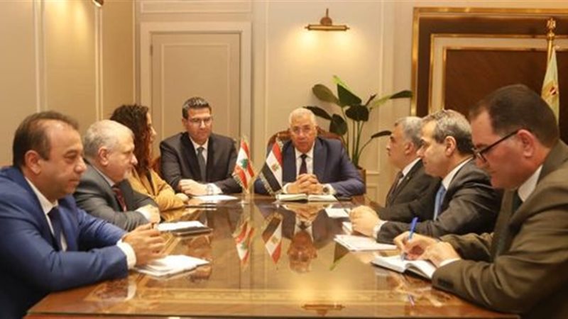 السيد القصير خلال