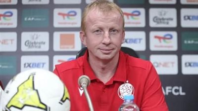 فاندنبروك يتحدث عن الشك والتحديات قبل مواجهة الأهلي في النهائي