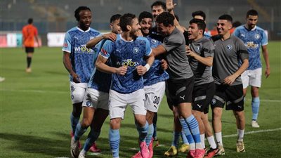 بيراميدز يطيح بالجونة ويتصدر الدوري