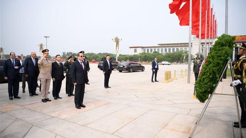 الرئيس السيسي يزور