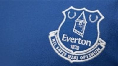 مأزق إيفرتون: تهديد بفقدان 12 نقطة في الدوري بسبب مخالفات اللعب المالي