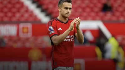 نهاية رحلة الإعارة مع مانشستر يونايتد