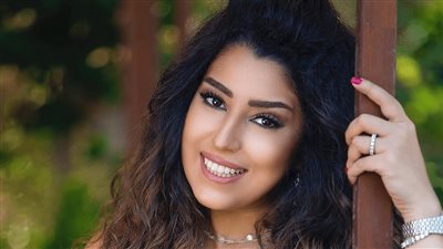 طليق الفنانة أيتن عامر يحرر محضرًا ضد والدتها