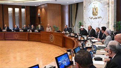 12 عيادة متنقلة.. مدبولي يعتمد طلبات بعض الوزارات بشأن التعاقد