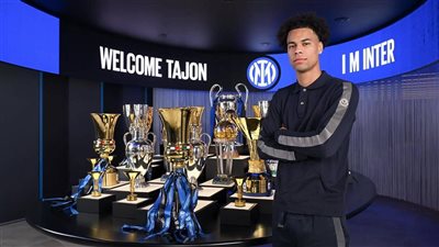 فصل جديد في الكالتشيو: بوكانان يحمل العلم الكندي لأرض إيطاليا مع إنتر