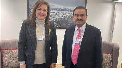 وزيرة التخطيط والتنمية الإقتصادية تلتقي رئيس ومؤسس مجموعة أداني الهندية