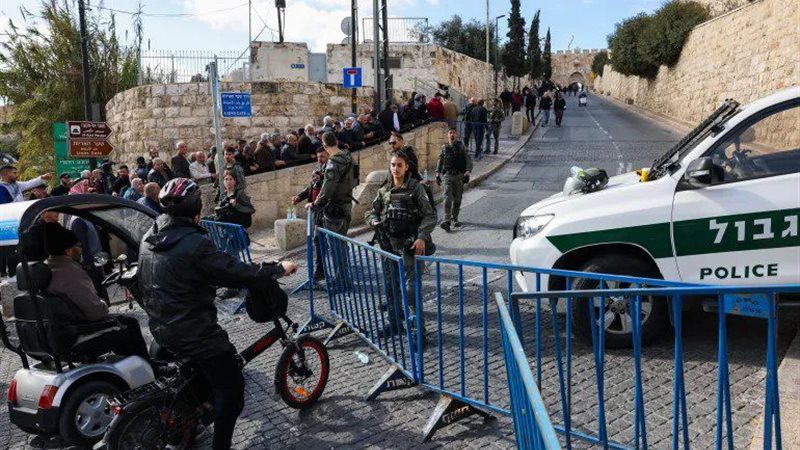 349H232-highres-1704454508