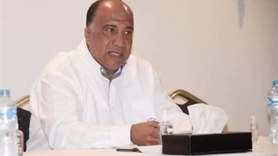 محمد مصيلحي يصرف مكافأة الفوز لفريقه قبل كأس الرابطة