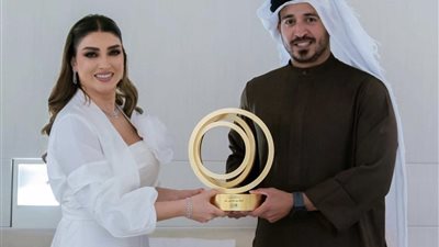 روجينا تعرب عن سعادتها بتكريمها في مهرجان الخليج للإذاعة والتلفزيون