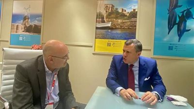 وزير السياحة والآثار يختتم زيارته للعاصمة الإسبانية مدريد بعقد مجموعة من اللقاءات المهنية 