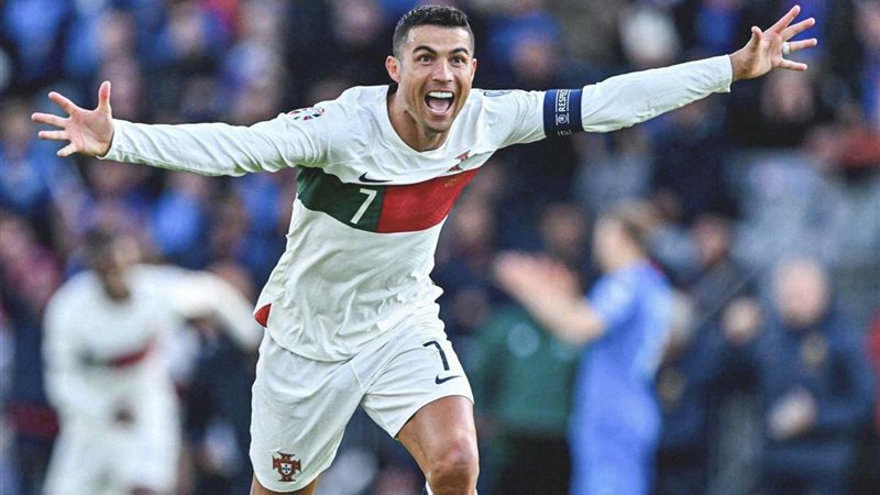 5F2345D4-D908-4837-BA1A-ED3B26FF82E0