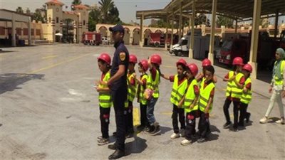 الحماية المدنية توضح لطلاب المدرسة اليابانية كيفية التعامل مع الكوارث