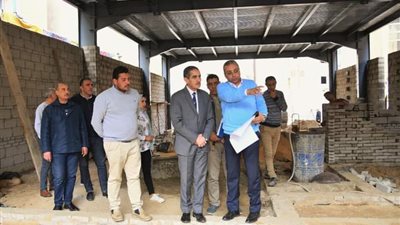 محافظ الغربية يتفقد مركز السيطرة الموحد للشبكة الوطنية للطوارئ والسلامة العامة