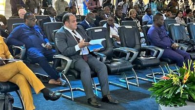 وزير التجارة والصناعة يصل العاصمة الغانية أكرا للمشاركة في منتدى اتفاقية التجارة الحرة القارية الأفريقية 