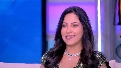 ياسمين جمال تتصدر الترند وتُثير الجدل بتصريحاتها الشخصية