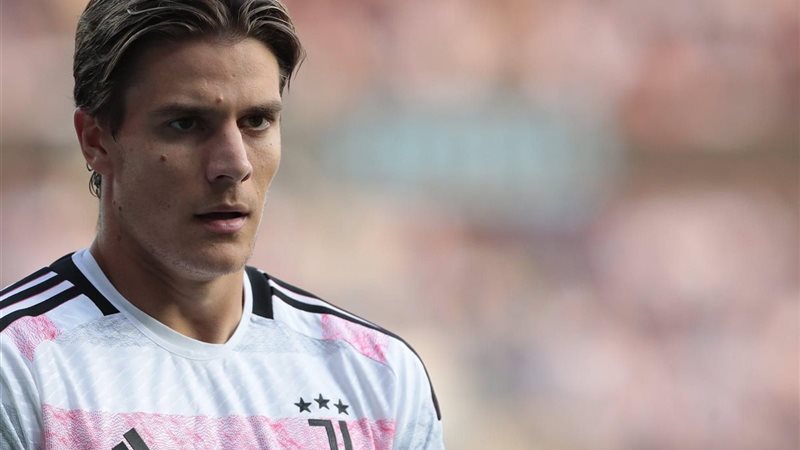 56CCBEEB-EC66-45E2-9B8B-DF56DF9907AB