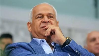 فرج عامر: لاعبون يتقاضون أجوراً باهظة ولا يلعبون كرة القدم.. تفاصيل يكشفها رئيس سموحة
