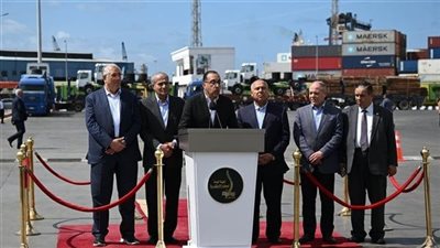 مدبولي يوجه عدة رسائل مهمة خلال المؤتمر الصحفي في ميناء الإسكندرية