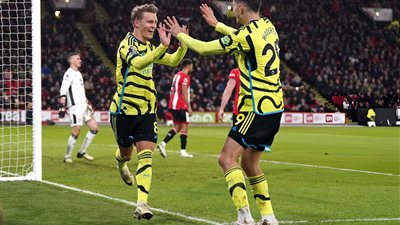 انتصارات أرسنال المدوية تُعزز من تتويجه بالحلم الغائب من سنين