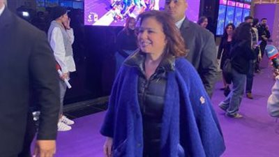 إلهام شاهين تدعم ليلى علوى في العرض الخاص لفيلم 