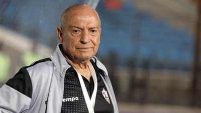 فيريرا يستقر على هذا اللاعب في مباراة سموحة بالدوري 
