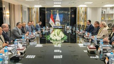 محمد صلاح يبحث مستجدات محطة تحويل المخلفات لطاقة كهربائية في أبو رواش