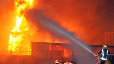 إخماد حريق داخل مصنع النصر للمسبوكات فى الوراق