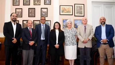 وزيرة الهجرة تلتقي أبناء الجاليتين اليونانية والقبرصية في الإسكندرية