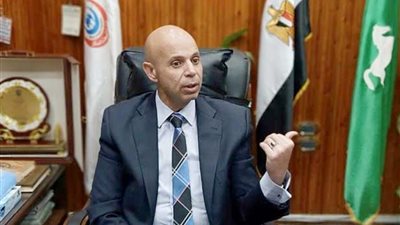 وكيل وزارة الصحة بالشرقية يفاجئ مستشفي الزقازيق العام بجولة تفقدية