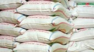 ضبط طن ونصف دقيق وأرز مجهول المصدر قبل بيعه في السوق السوداء بالمنوفية 