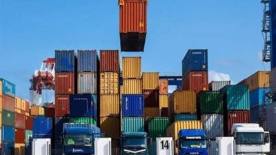 الجمارك: الأنظمة الإلكترونية تساعد فى تسريع وتيرة الإفراج الجمركى عن السلع والبضائع