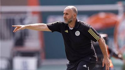 طابع الفريق الجماعي: بلماضي ينفي السيطرة الفردية في تشكيلة الجزائر