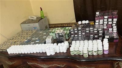 النيابة تحيل 49 متهمًا في تهريب أدوية سرطان إلى فرنسا للمحاكمة