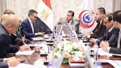 عبد الغفار يستقبل المدير العالمي لمؤسسة التمويل الدولية للصحة والتعليم لبحث سبل التعاون 