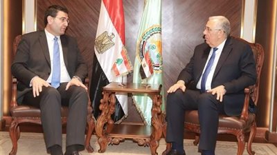 وزيرا الزراعة في مصر ولبنان يتابعان ملفات التعاون الزراعي المشتركة بين البلدين 