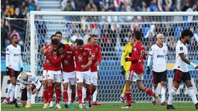 الكبار تتصارع لضم المهاجم الإفريقي