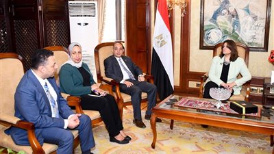 وزيرة الهجرة: دعوة مستثمرينا بالخارج للاستثمار في مصر على رأس أولوياتنا