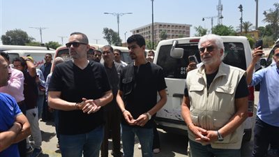 الموت يغيب المخرج عصام الشماع وحضور نجوم الفن تشييع الجثمان