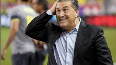 رؤية واضحة: بيسيرو يفضح الأكاذيب حول تكتيكاته واستخدام أوسيمين