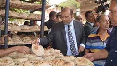 حملة تموينية على المخابز والأسواق بمركز مطاي بالمنيا