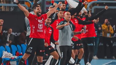 منتخب مصر يتوج بكأس الامم الافريقيه للمره الثالثه علي التوالي