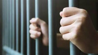 جنايات سوهاج تُقضي بالمشدد 10 سنوات للمتهم بسرقة موتوسيكل بالإكراه