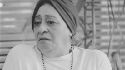 أحمد فهمي ينعي لبنى محمود على تويتر