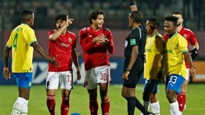 نجم الأهلي السابق يُحمِّل فضيحة صن داونز للخطيب والإدارة